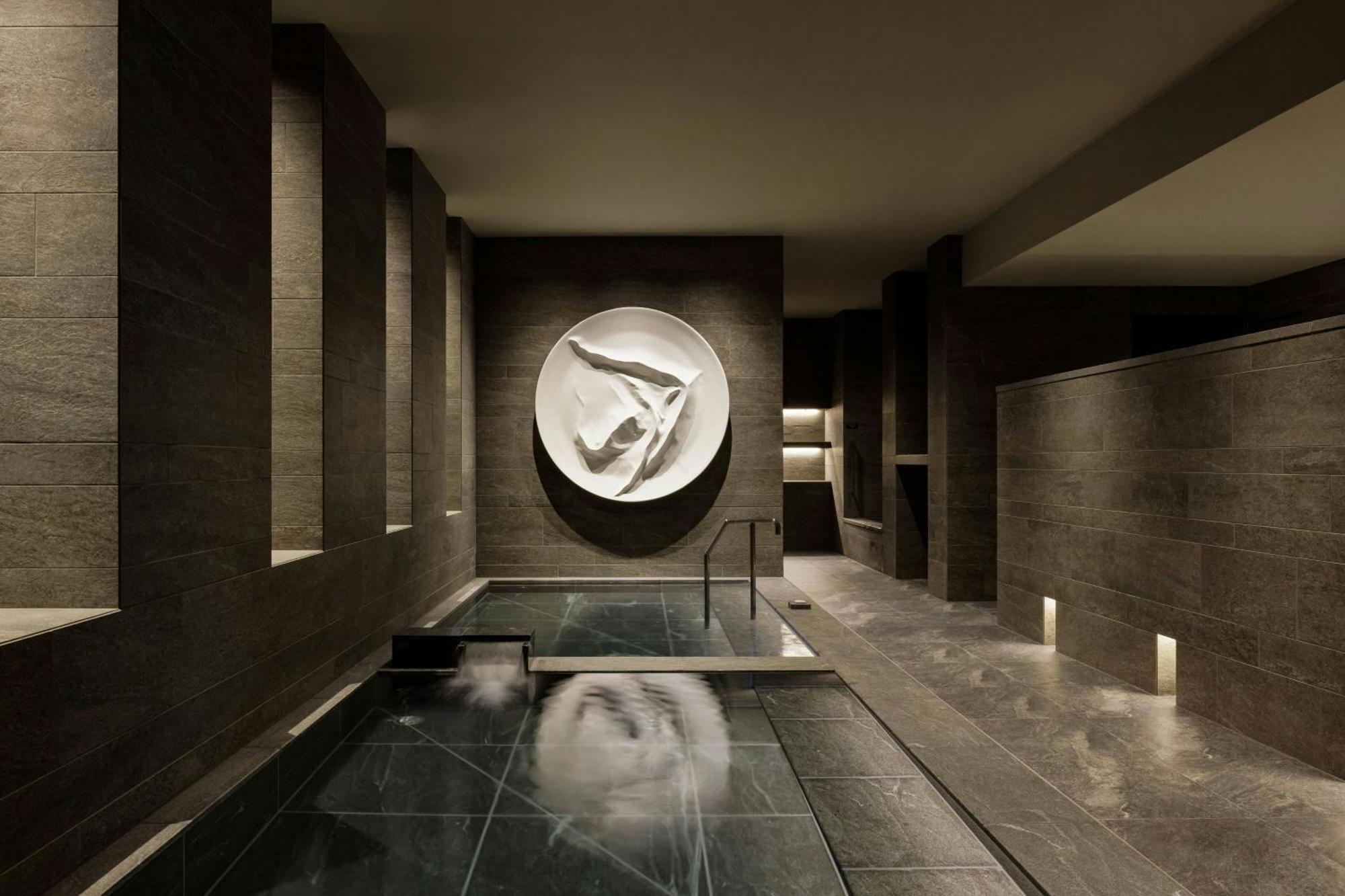 The Osaka Station Hotel, Autograph Collection Екстериор снимка