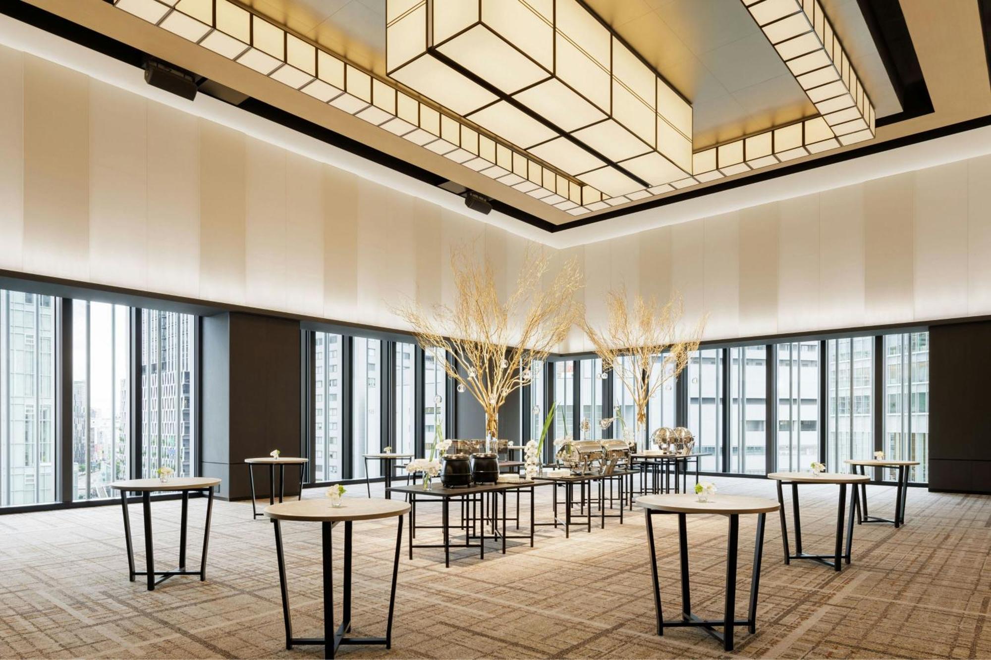 The Osaka Station Hotel, Autograph Collection Екстериор снимка