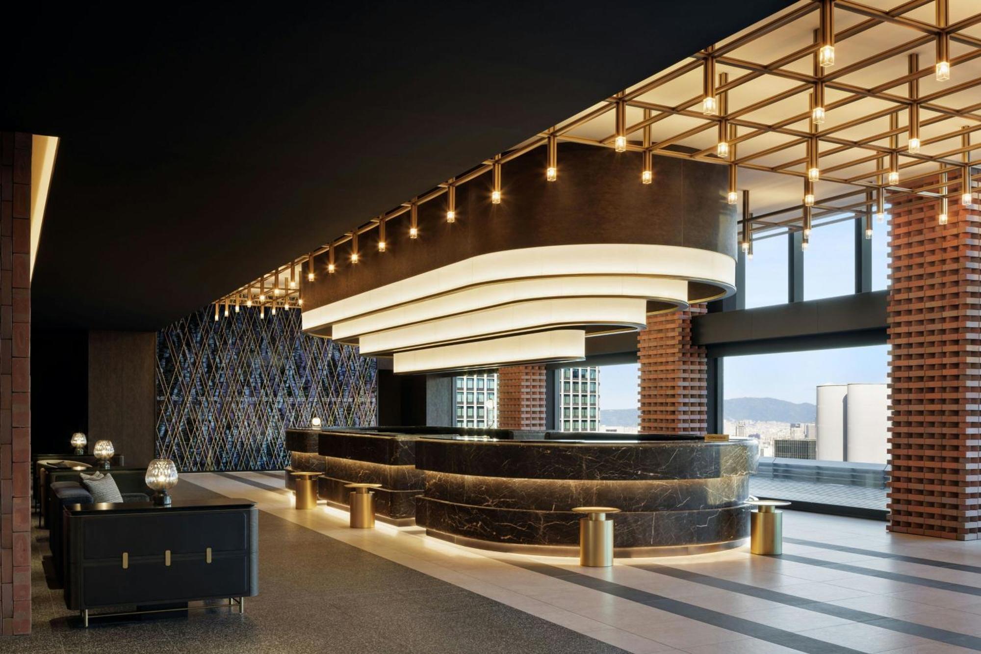 The Osaka Station Hotel, Autograph Collection Екстериор снимка