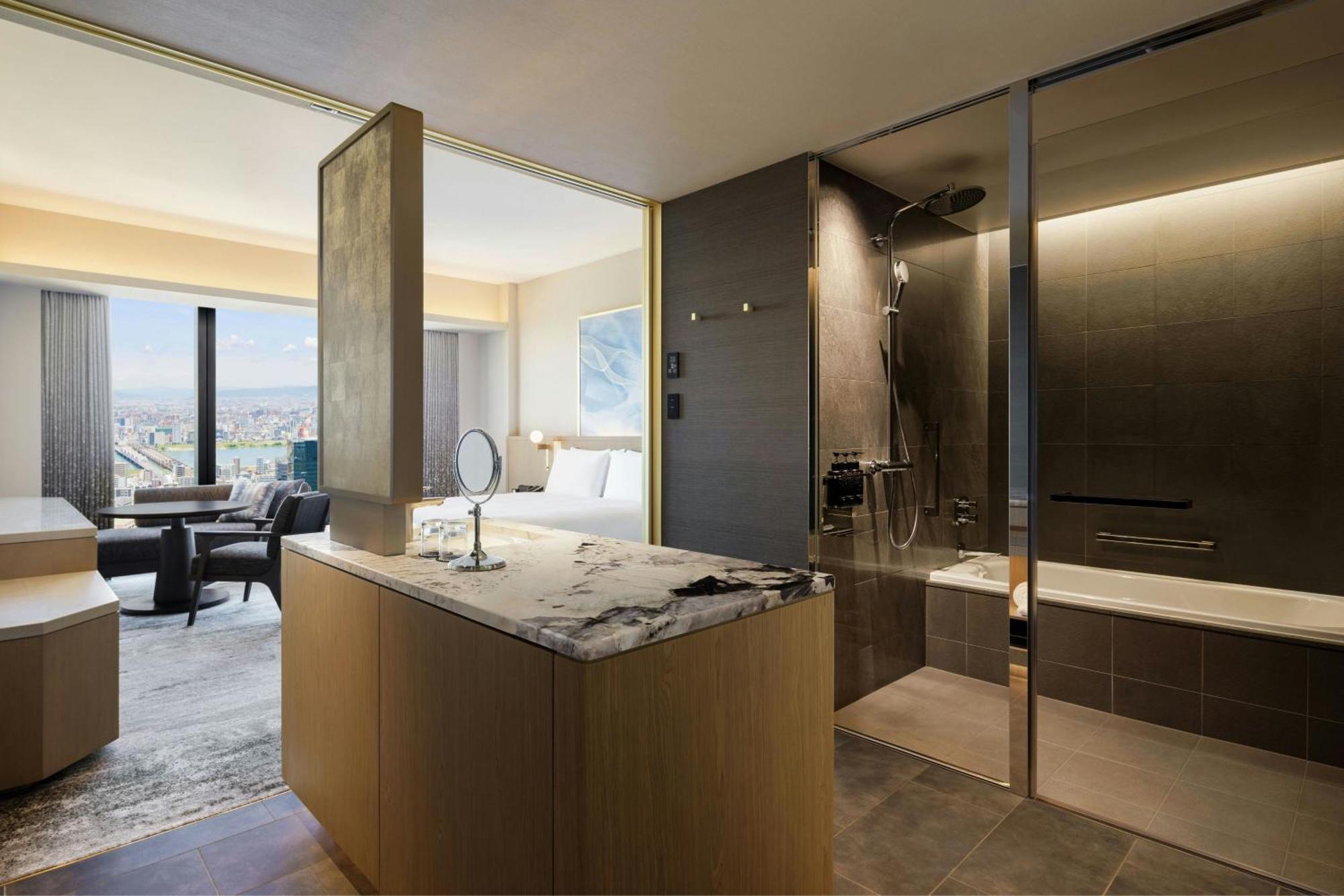 The Osaka Station Hotel, Autograph Collection Екстериор снимка