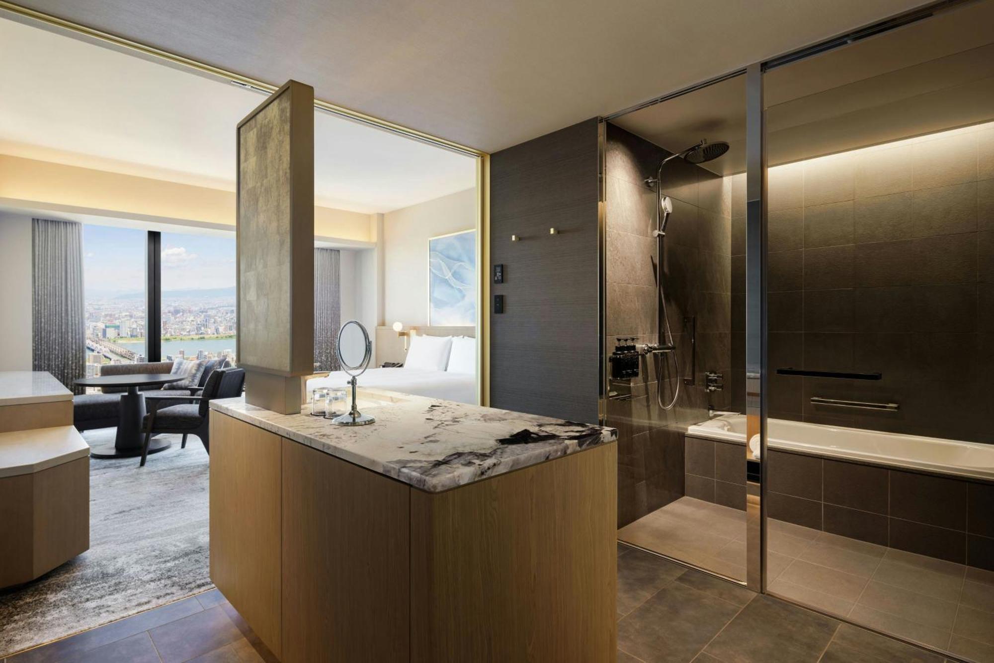 The Osaka Station Hotel, Autograph Collection Екстериор снимка